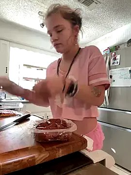 Freechat Cutiepiespanks on StripChat