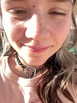 Freechat Cutiepiespanks on StripChat