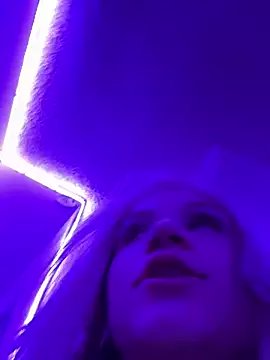 Freechat Cutiepiespanks on StripChat