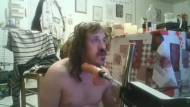 Freechat cyril020202 on StripChat