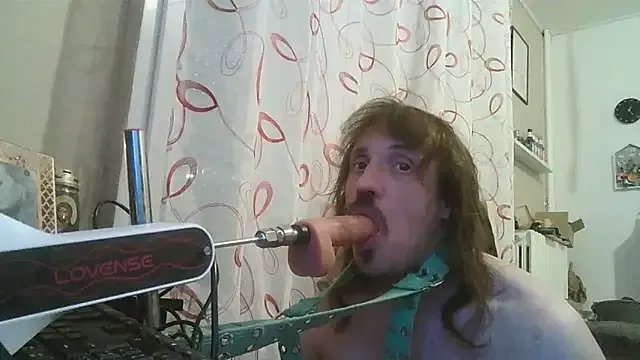 Freechat cyril020202 on StripChat