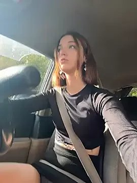 Freechat DollyTall on StripChat