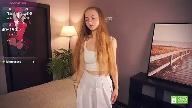 Freechat EsmaCarll on StripChat