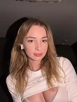 Group EvieEvans on StripChat