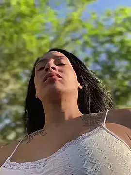 Freechat FerrariFrench on StripChat