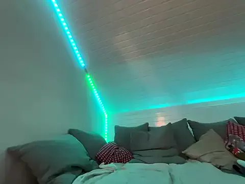 goddesemiiyy on StripChat 