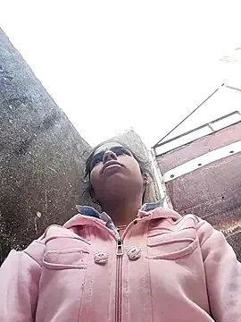 Freechat Gulika_Doshi on StripChat