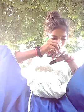 Freechat Gulika_Doshi on StripChat