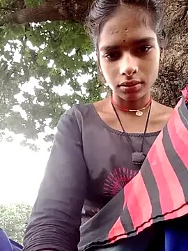 Freechat Gulika_Doshi on StripChat