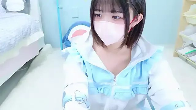 Group Hinata_Sun on StripChat