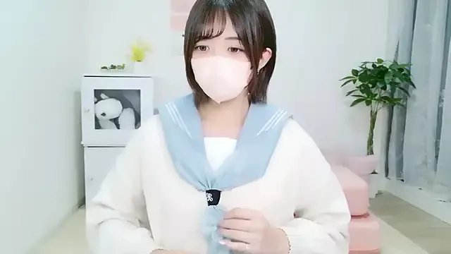 Group Hinata_Sun on StripChat