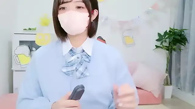 Group Hinata_Sun on StripChat