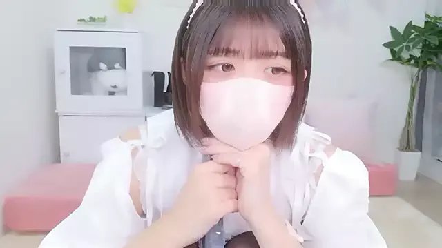 Group Hinata_Sun on StripChat