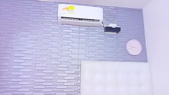 Freechat Hungry_pussy18 on StripChat