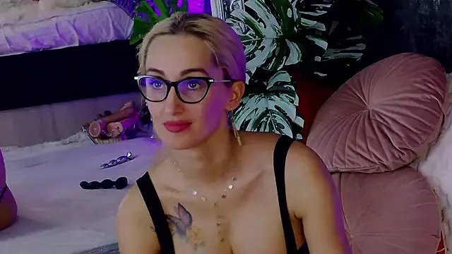 Freechat IsabelleEthan on StripChat