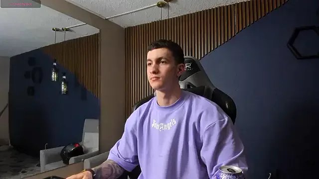 Freechat JacksonOlsenn on StripChat