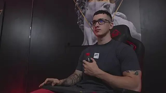 Freechat JacksonOlsenn on StripChat