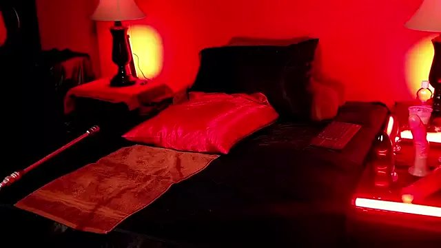 Freechat JenniferCD on StripChat