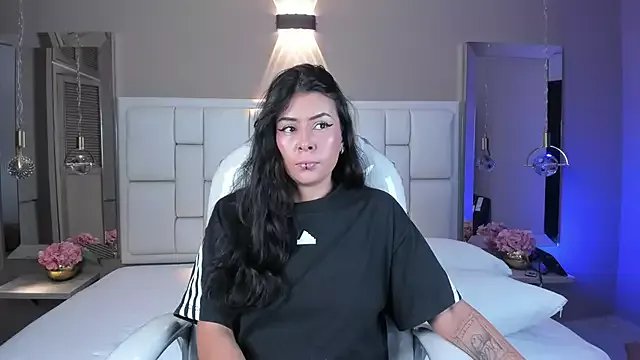 Freechat JessyEvans on StripChat