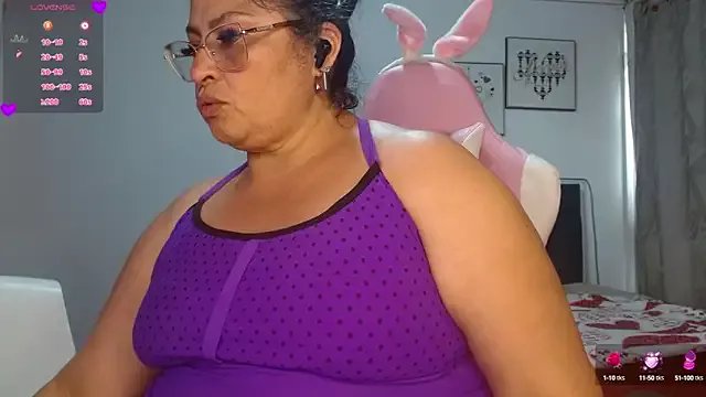 Freechat Keyla01_ on StripChat