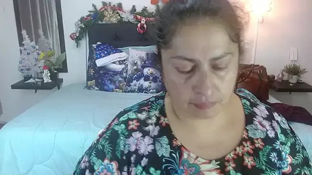 Freechat Keyla01_ on StripChat