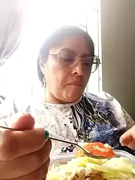 Freechat Keyla01_ on StripChat