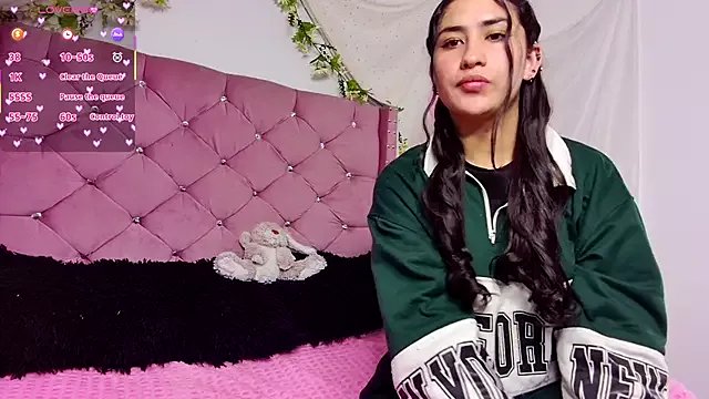 Freechat kity_x on StripChat