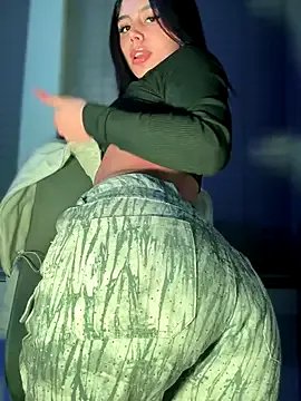 Freechat Laura-Khalifa on StripChat