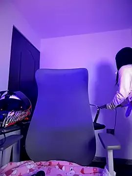 Freechat Laura-Khalifa on StripChat