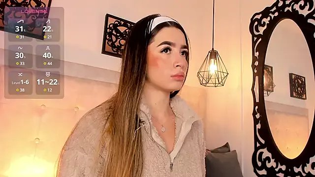 Lola_Blondie on StripChat 