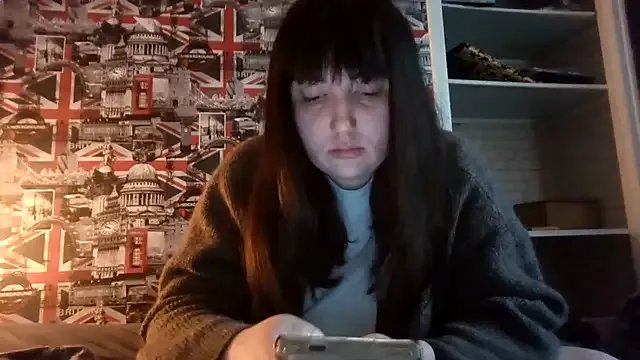 Lynylou on StripChat 