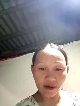 Freechat MaiHoa69 on StripChat