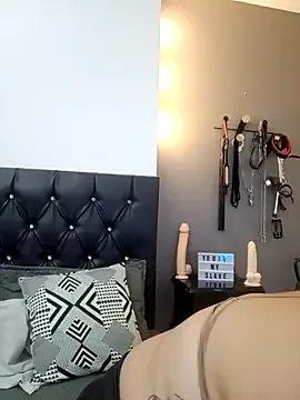 Freechat MariaGaitan on StripChat