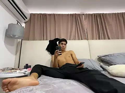 Group Max_TheHorseDick on StripChat