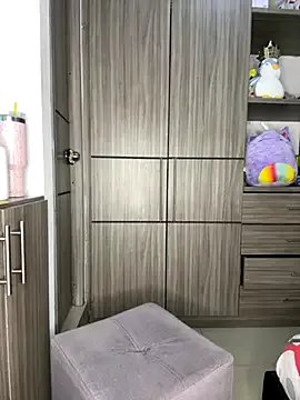 Freechat Mia_sweet80 on StripChat