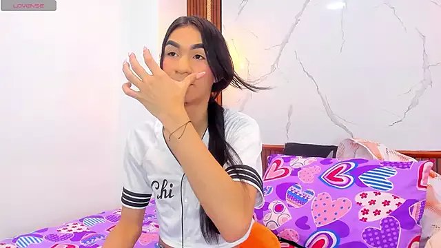 Freechat Mia_thompson_19 on StripChat