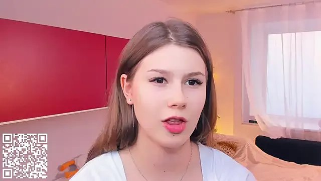 Freechat MondoNeko on StripChat