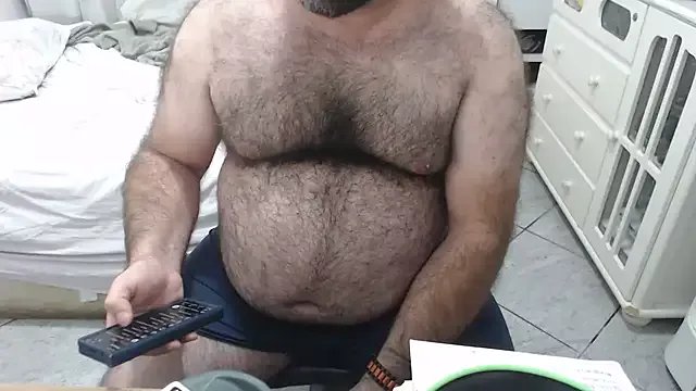 Freechat MysterBearMG on StripChat