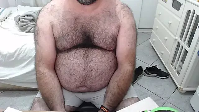 Freechat MysterBearMG on StripChat