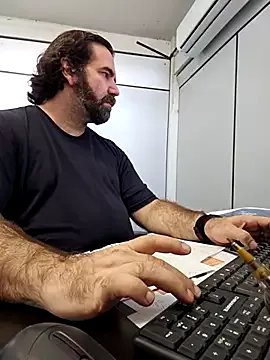 Freechat MysterBearMG on StripChat