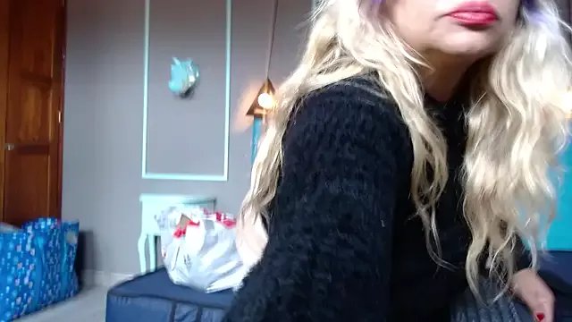 Freechat Natasha_699 on StripChat