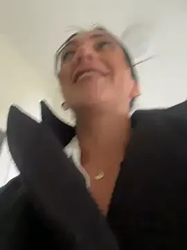 Freechat Ninabigtitied on StripChat