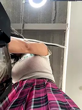 Freechat Ninazhang on StripChat