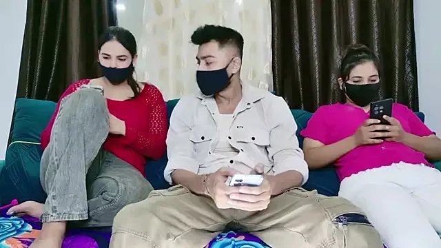 Freechat RupaliDixit on StripChat