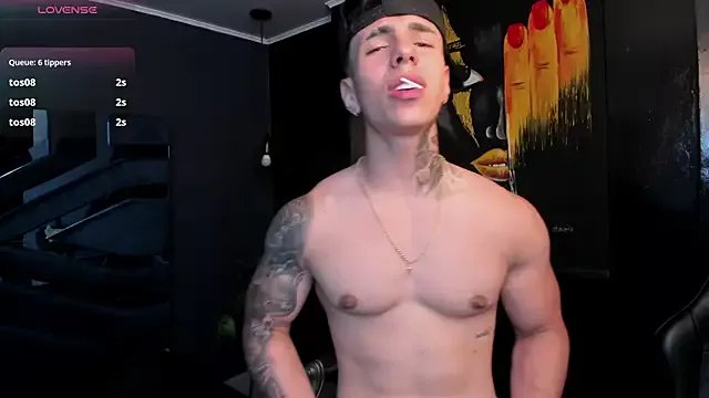 Freechat SalvatoreDmore on StripChat