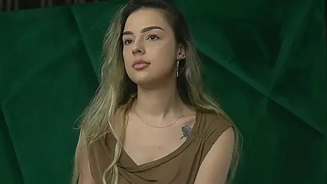 Freechat ScarletColes on StripChat