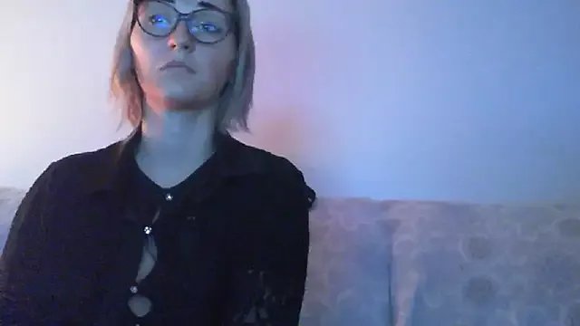 Freechat sexy_blondie92 on StripChat