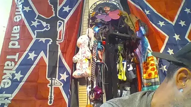 Freechat slinginbigD on StripChat