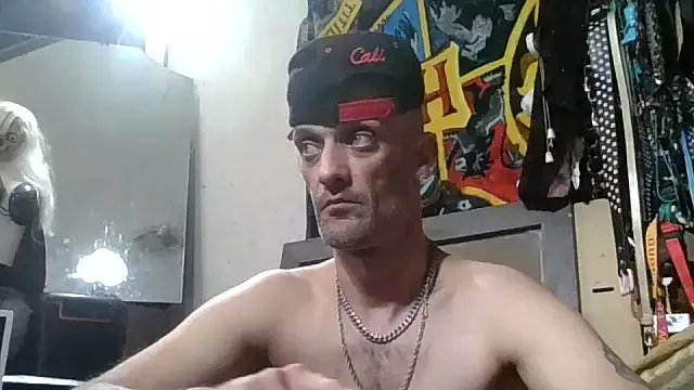 Freechat slinginbigD on StripChat