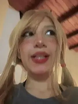 Freechat SweetBunnyGF on StripChat